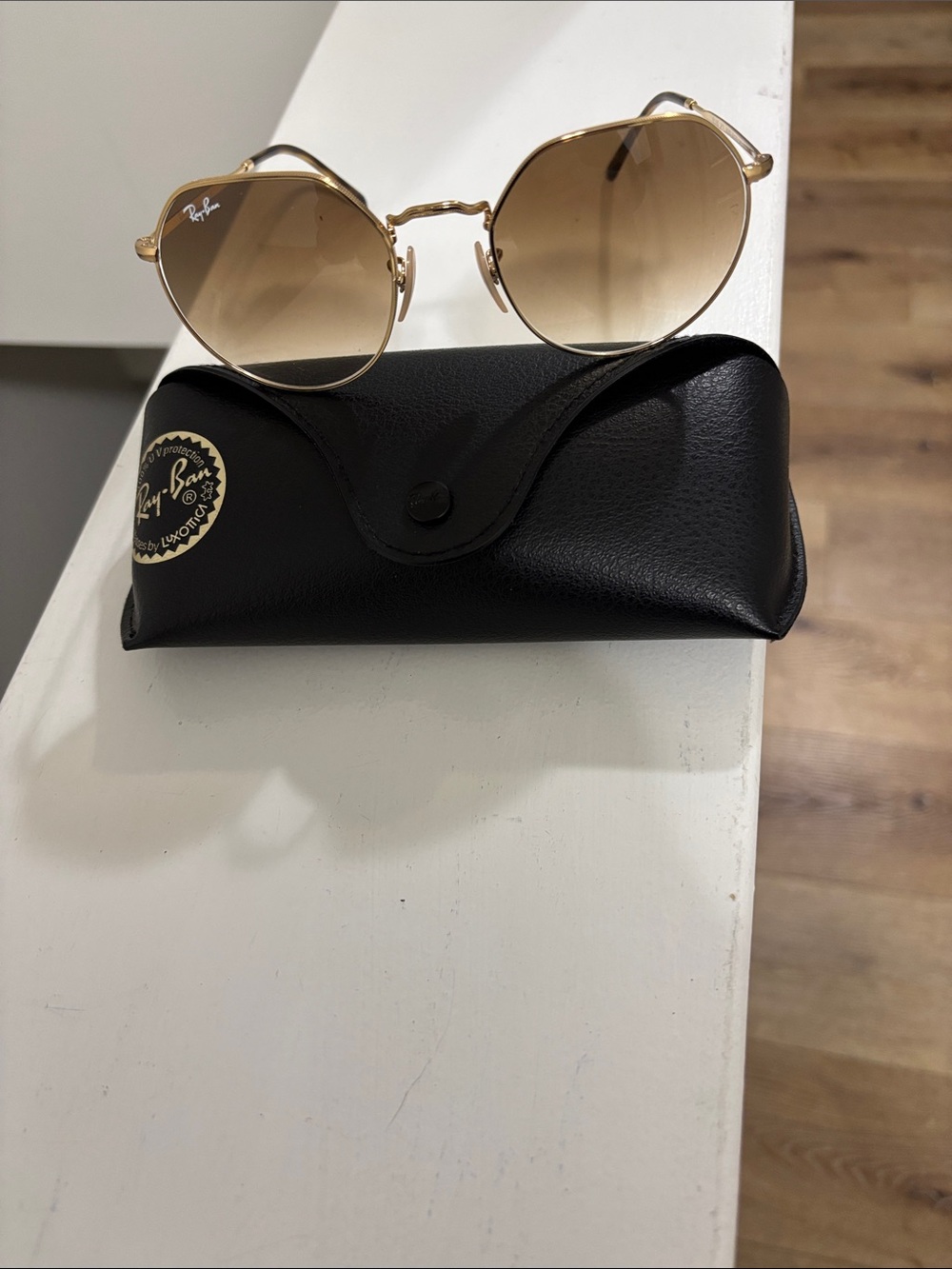 Ray-Ban Gold Frame Round Brown Gradient Sunglasses
